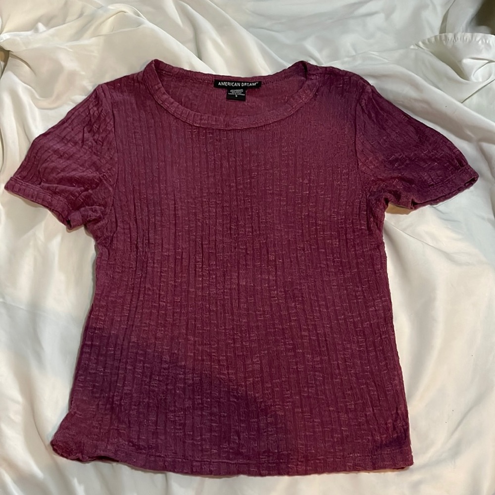 maroon crop top